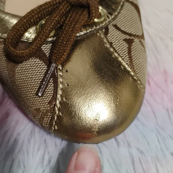 Coach Ballet Flats W Gold Detail Sz.8M They can fit 8.5 Like New (X-100 CRATE) - Picture 5 of 15